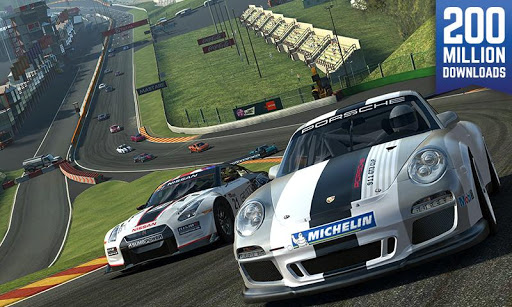 Real Racing  3 الحاسوب