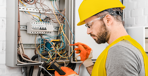 الیکٹریشن کی تربیت پی سی