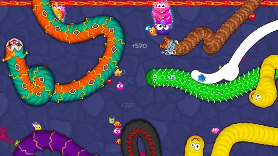 Worm Hunt - Slither snake game پی سی