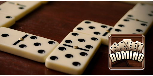 Domino الحاسوب